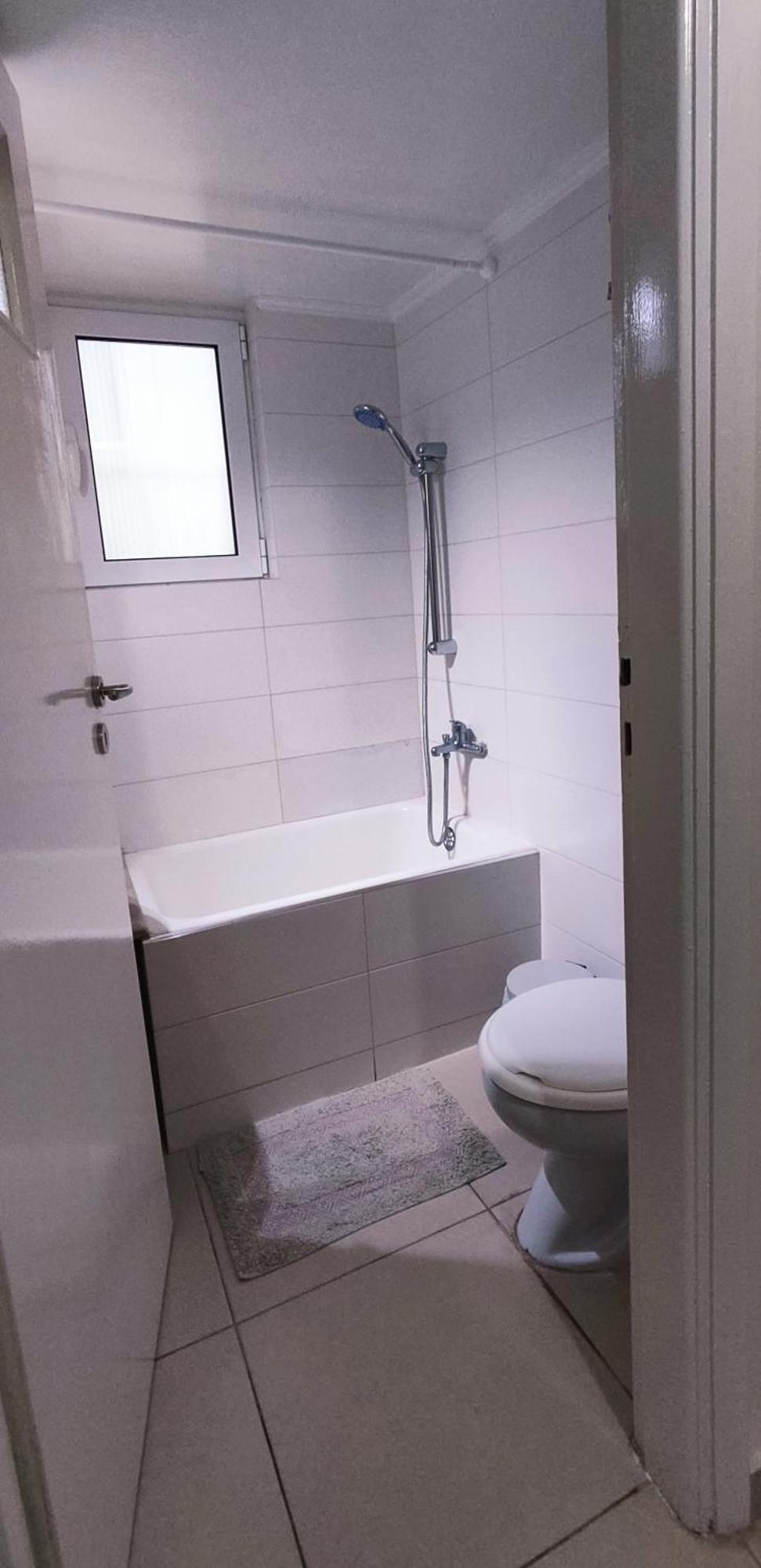 Next To Metro! Bright Apartment With Fully Equipped Kitchen Aten Exteriör bild